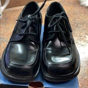 Boys Reaction/Kenneth Cole Dress Shoes  - Size 12